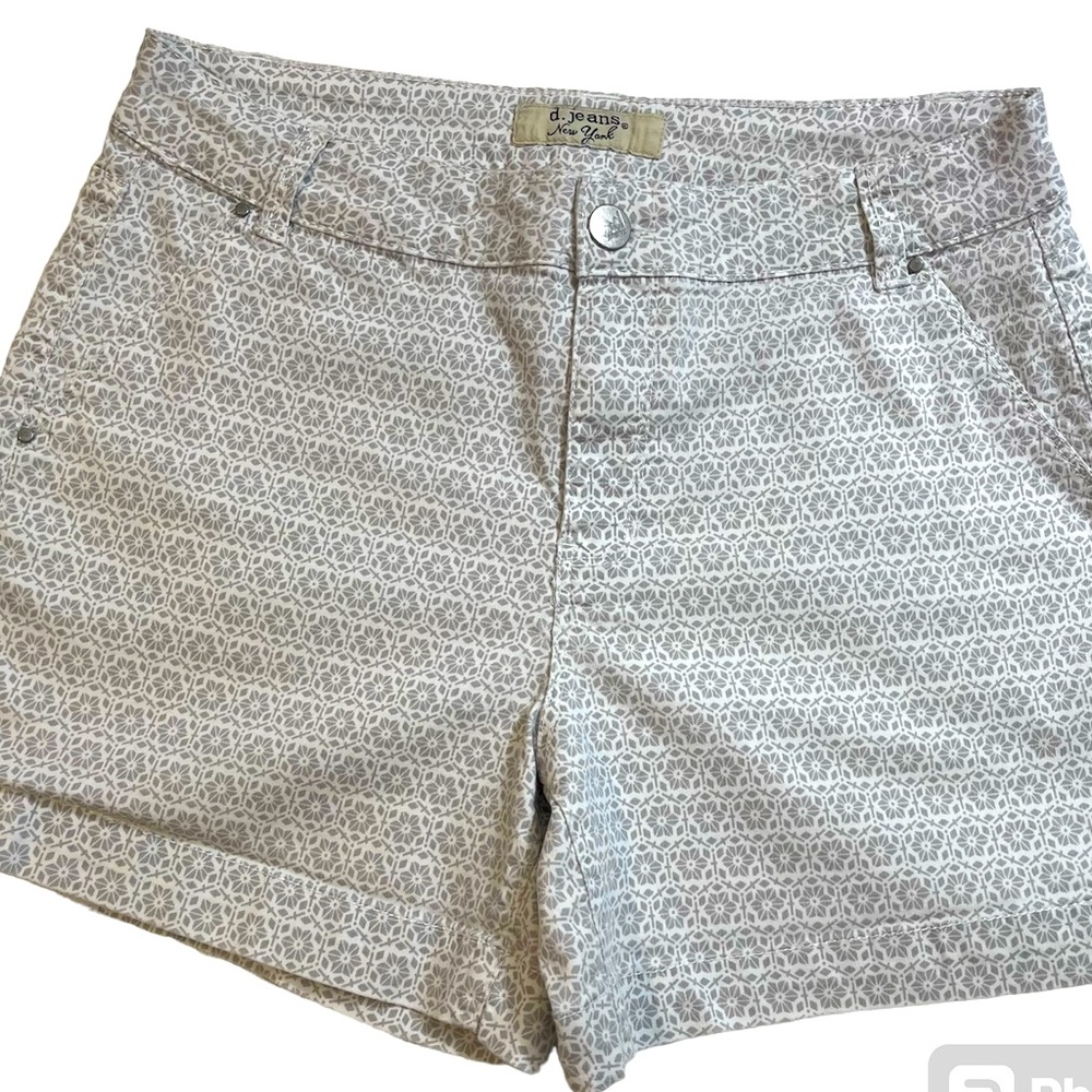 D Jeans White Hexa Pattern Casual Womens Shorts . Pettite Size 12